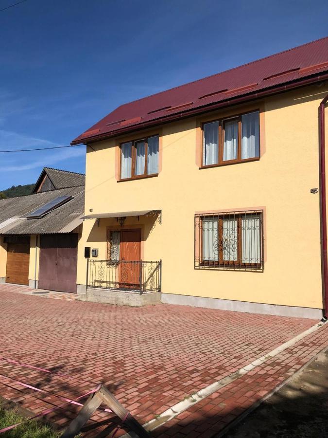 Затишна Оселя Apartment Mizhhirya  Exterior foto